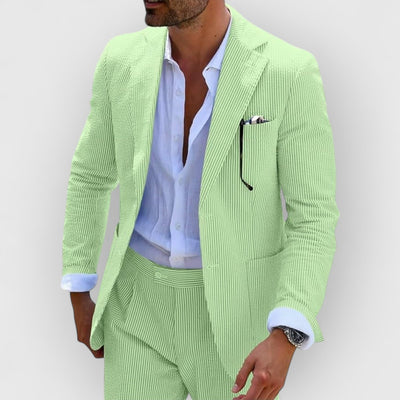 Traje de verano para hombre en rayas de seersucker con chaqueta y pantalones